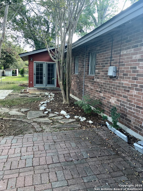 Image 19 of 24 For 114 Nueces