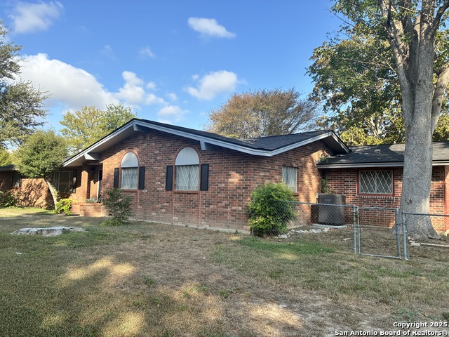 Image 2 of 24 For 114 Nueces