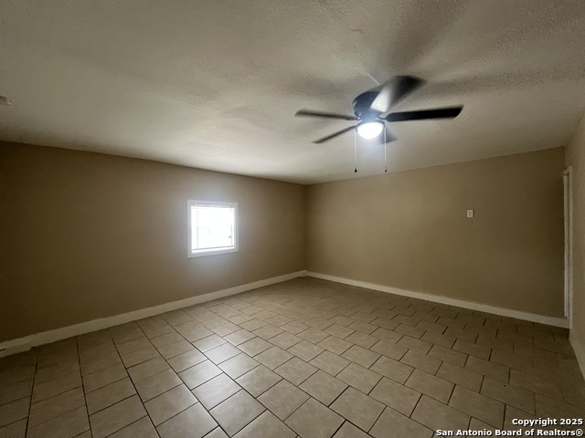 Image 12 of 25 For 4018 Sunrise Creek