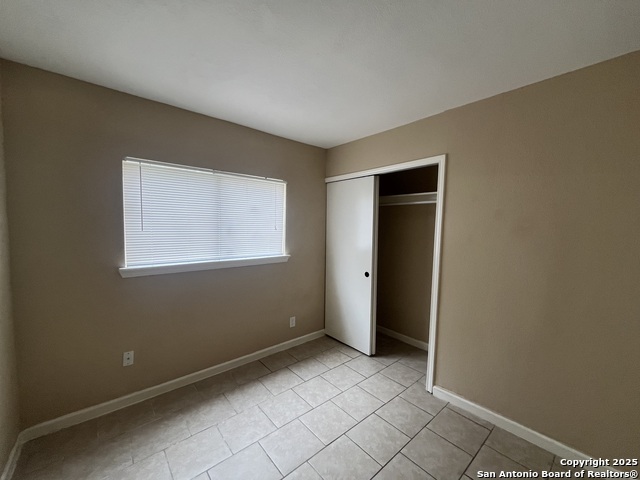 Image 17 of 25 For 4018 Sunrise Creek