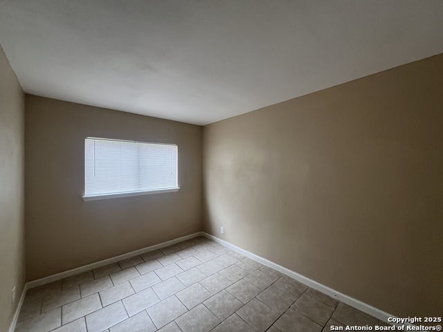 Image 20 of 25 For 4018 Sunrise Creek