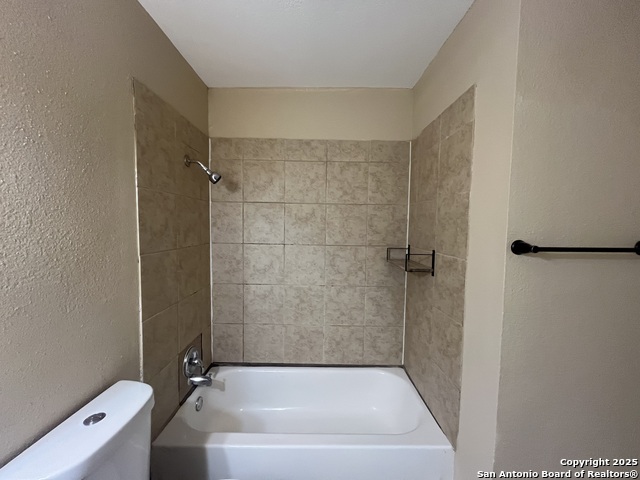 Image 23 of 25 For 4018 Sunrise Creek