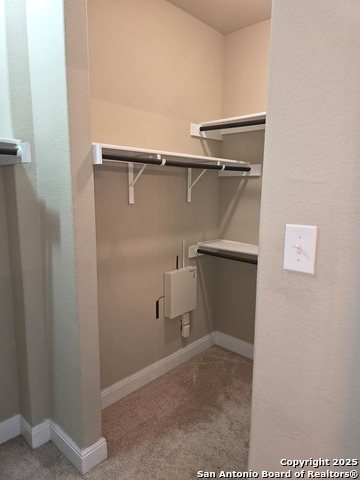 Listing photo id 9 for 12830 Lone Star Leaf