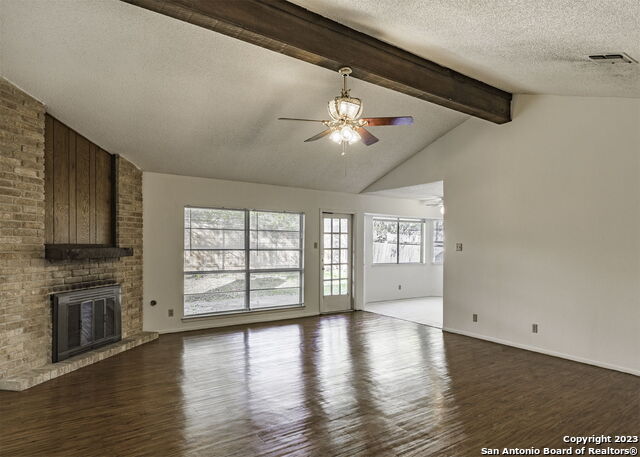 Image 14 of 27 For 6135 Willowridge St