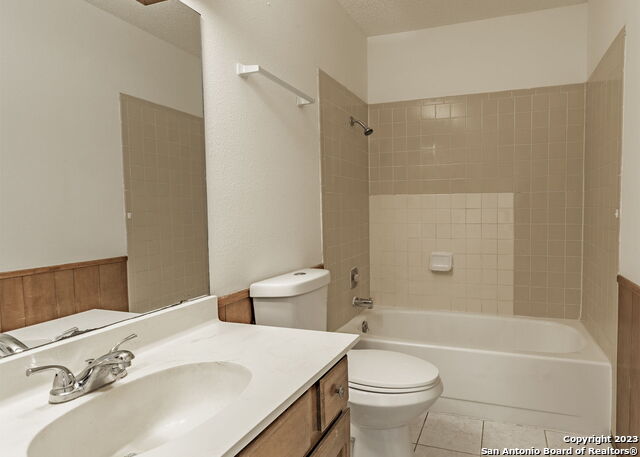 Image 5 of 27 For 6135 Willowridge St