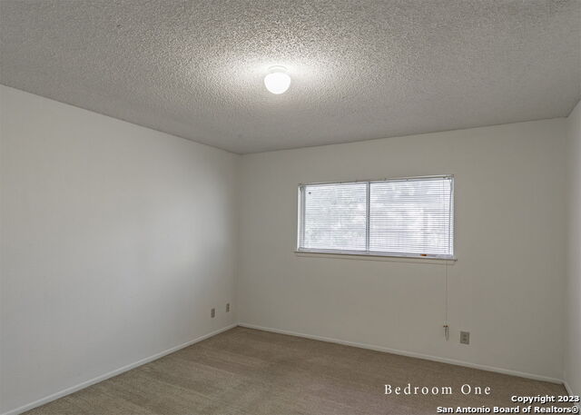 Image 6 of 27 For 6135 Willowridge St