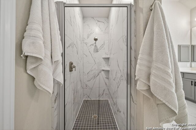 Image 17 of 39 For 12332 Saddle Up