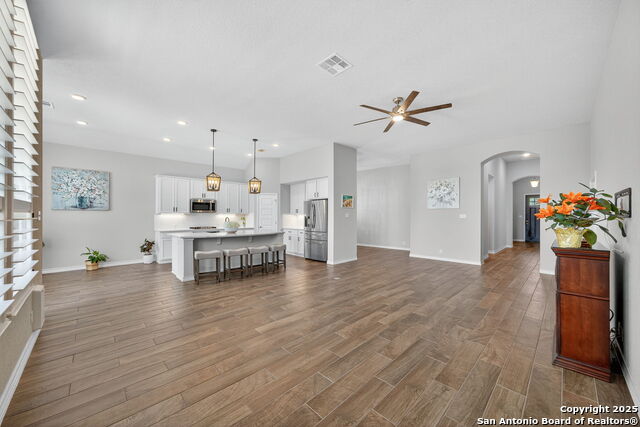 Image 9 of 39 For 12332 Saddle Up