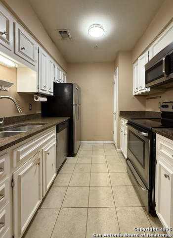 Image 10 of 23 For 7930 Broadway  801