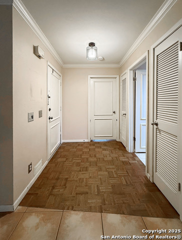 Image 4 of 23 For 7930 Broadway  801