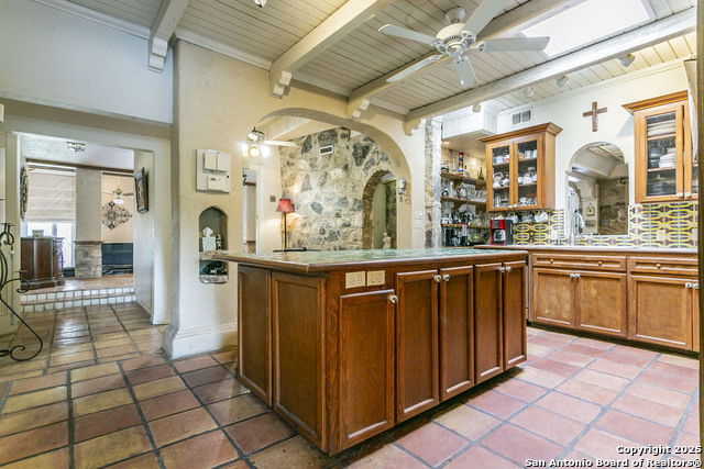 Image 10 of 43 For 901 River Rd