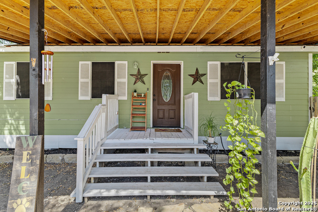 Listing photo id 9 for 235 Mohawk  