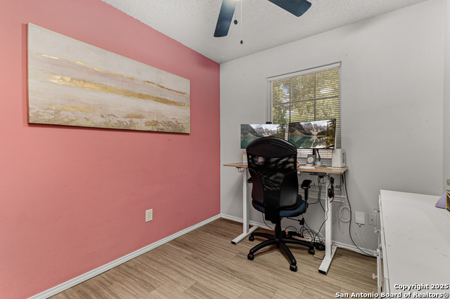 Listing photo id 5 for 235 Mohawk  