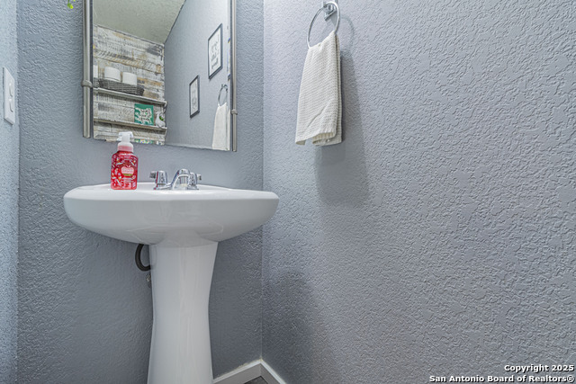 Listing photo id 13 for 9311 Mimosa Mnr