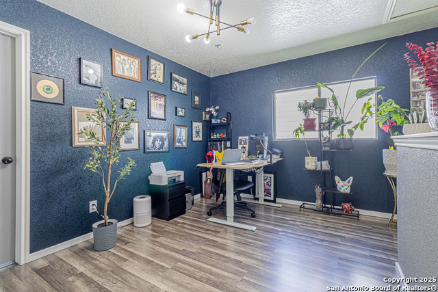 Listing photo id 15 for 9311 Mimosa Mnr