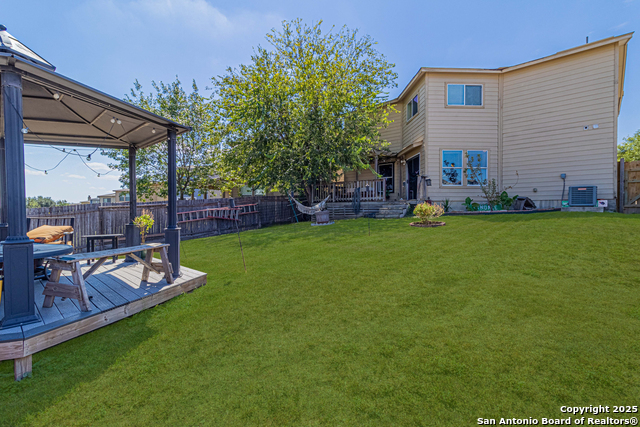 Listing photo id 30 for 9311 Mimosa Mnr