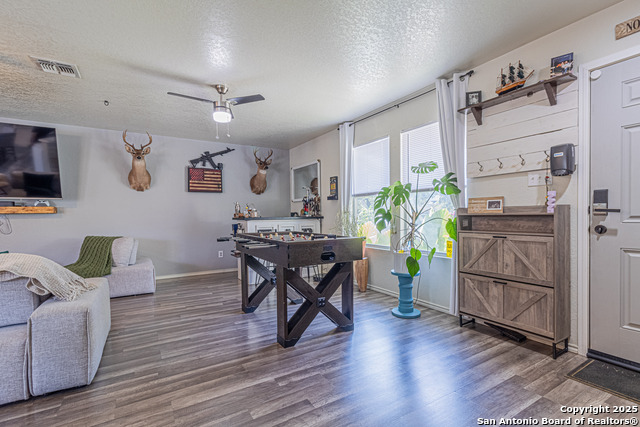 Listing photo id 4 for 9311 Mimosa Mnr