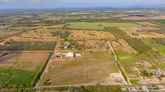 Image 4 of 5 For 11706 Kinney Rd