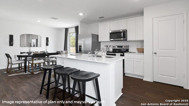 Listing photo id 8 for 12556 Spoor Vly