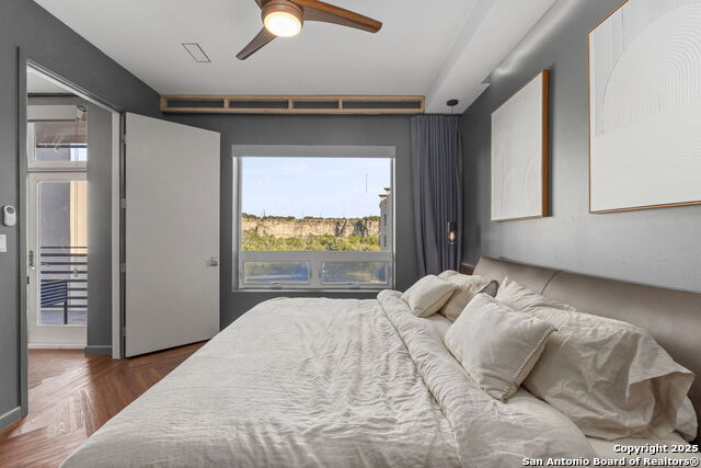 Listing photo id 16 for 17902 La Cantera Unit 411