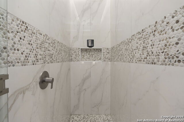 Listing photo id 24 for 17902 La Cantera Unit 411