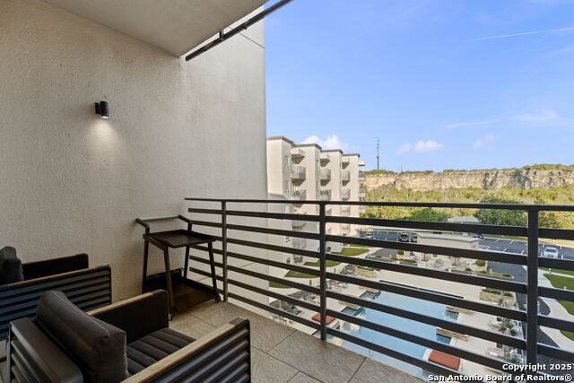 Listing photo id 26 for 17902 La Cantera Unit 411