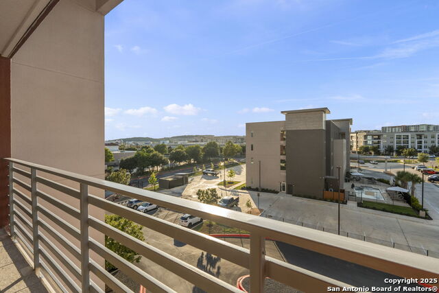 Listing photo id 27 for 17902 La Cantera Unit 411