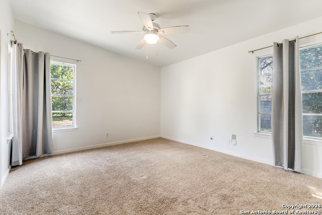 Listing photo id 14 for 5304 Colebrook