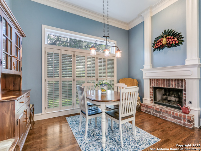 Listing photo id 12 for 16206 Robinwood Ln