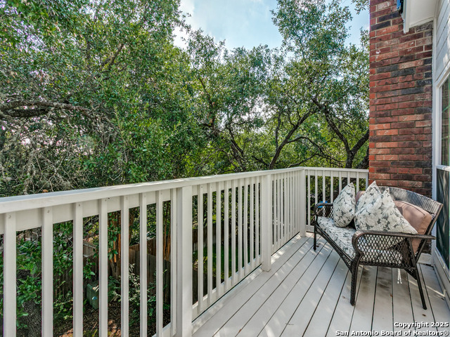 Listing photo id 20 for 16206 Robinwood Ln