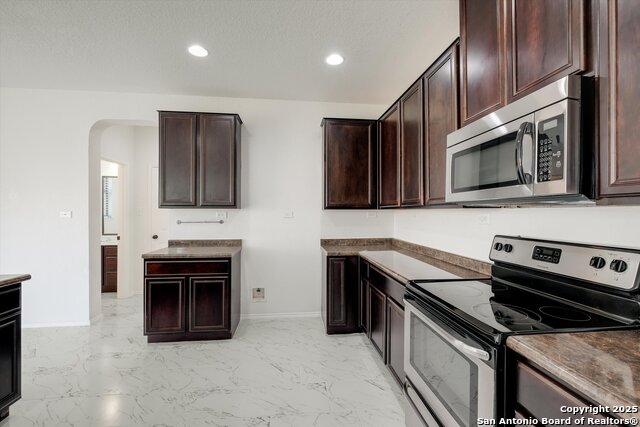 Image 10 of 30 For 9011 Summit Lake