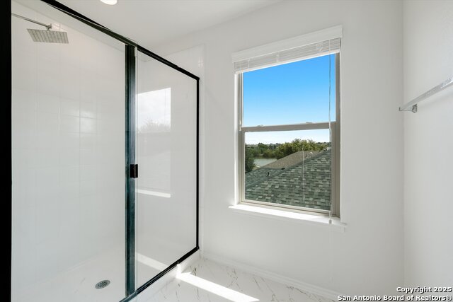 Image 19 of 30 For 9011 Summit Lake