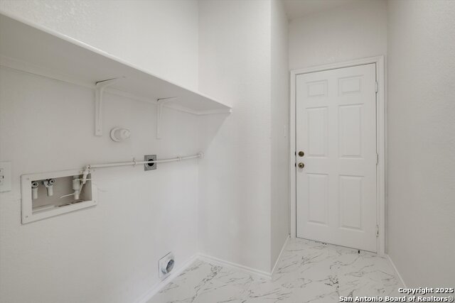 Image 25 of 30 For 9011 Summit Lake