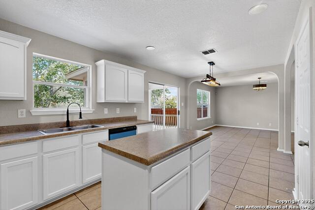 Listing photo id 12 for 7207 Aldebaran Sun