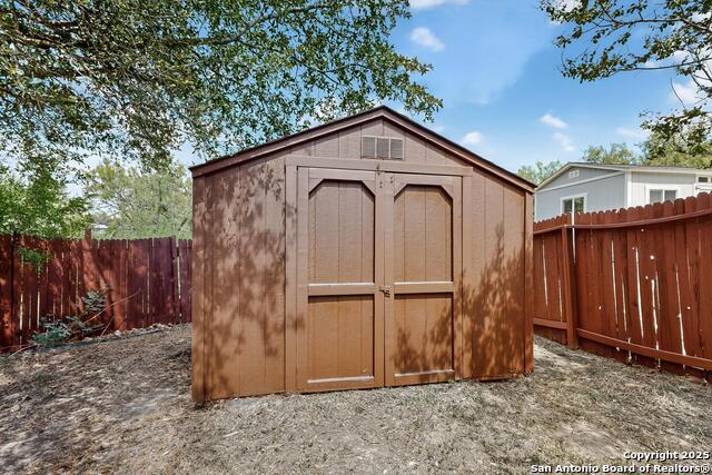 Listing photo id 36 for 7207 Aldebaran Sun