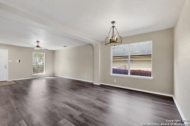 Listing photo id 4 for 7207 Aldebaran Sun