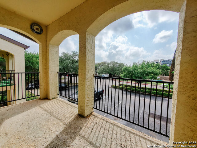 Image 25 of 32 For 8702 Village Dr  1005