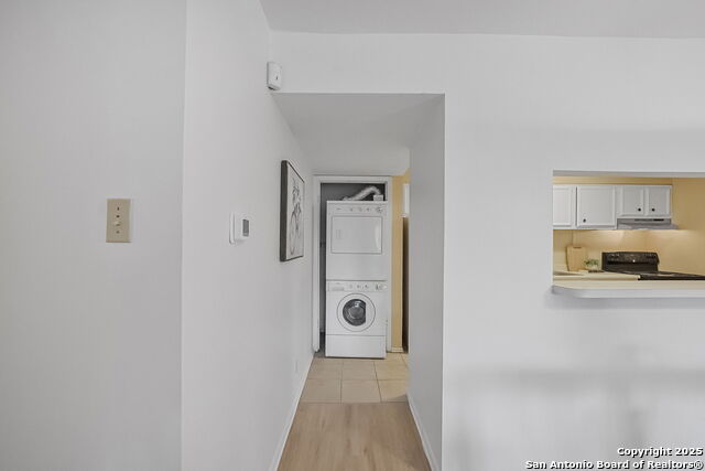 Image 8 of 32 For 8702 Village Dr  1005