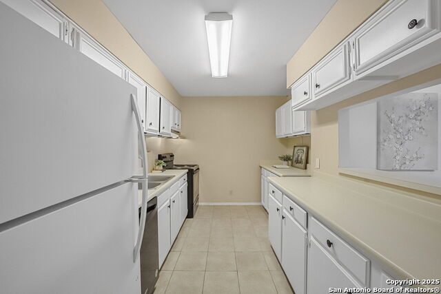 Image 9 of 32 For 8702 Village Dr  1005