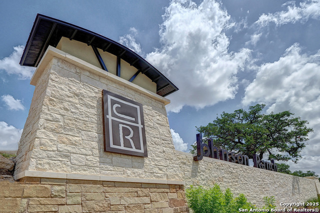 Listing photo id 7 for 31239 Sterling Street