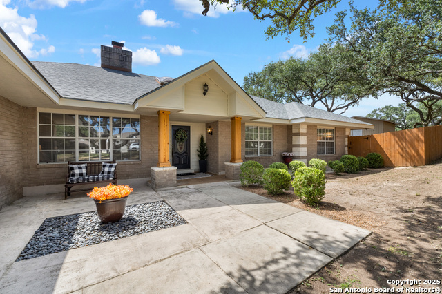 Listing photo id 1 for 27240 Boerne Glen