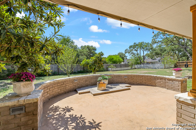 Listing photo id 30 for 27240 Boerne Glen