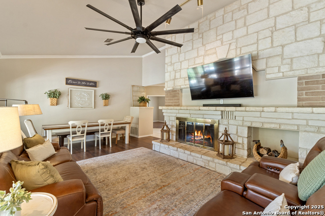 Listing photo id 6 for 27240 Boerne Glen