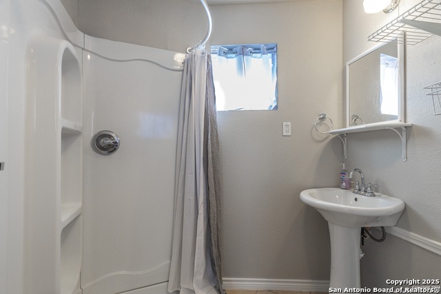 Image 10 of 17 For 221 Cloudmont