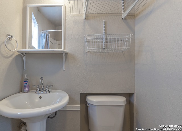 Image 11 of 17 For 221 Cloudmont