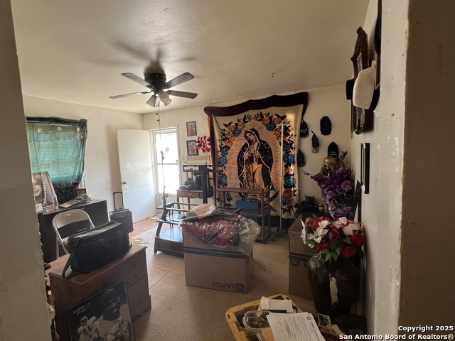 Image 2 of 13 For 247 Estrella