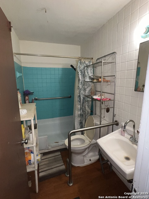 Image 5 of 13 For 247 Estrella