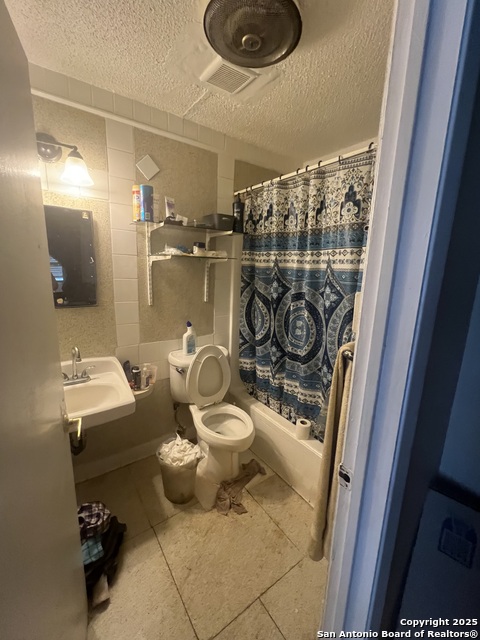 Image 8 of 13 For 247 Estrella