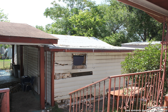 Image 27 of 30 For 630 Carlisle