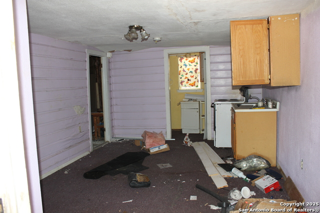 Image 28 of 30 For 630 Carlisle